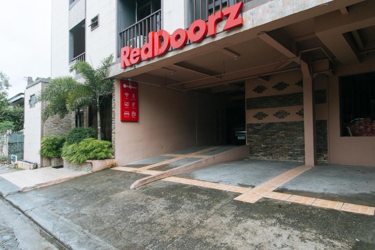 Reddoorz Plus At Canley Residential Pasig City Экстерьер фото