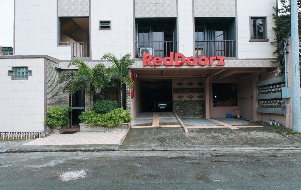 Reddoorz Plus At Canley Residential Pasig City Экстерьер фото