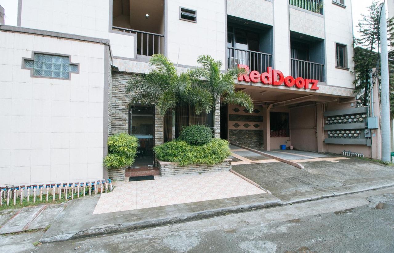 Reddoorz Plus At Canley Residential Pasig City Экстерьер фото
