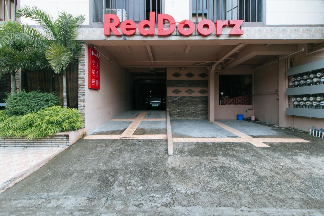 Reddoorz Plus At Canley Residential Pasig City Экстерьер фото