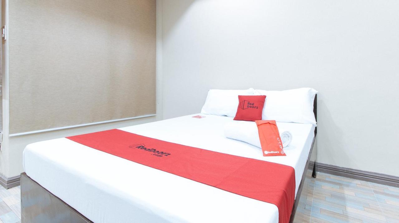 Reddoorz Plus At Canley Residential Pasig City Экстерьер фото