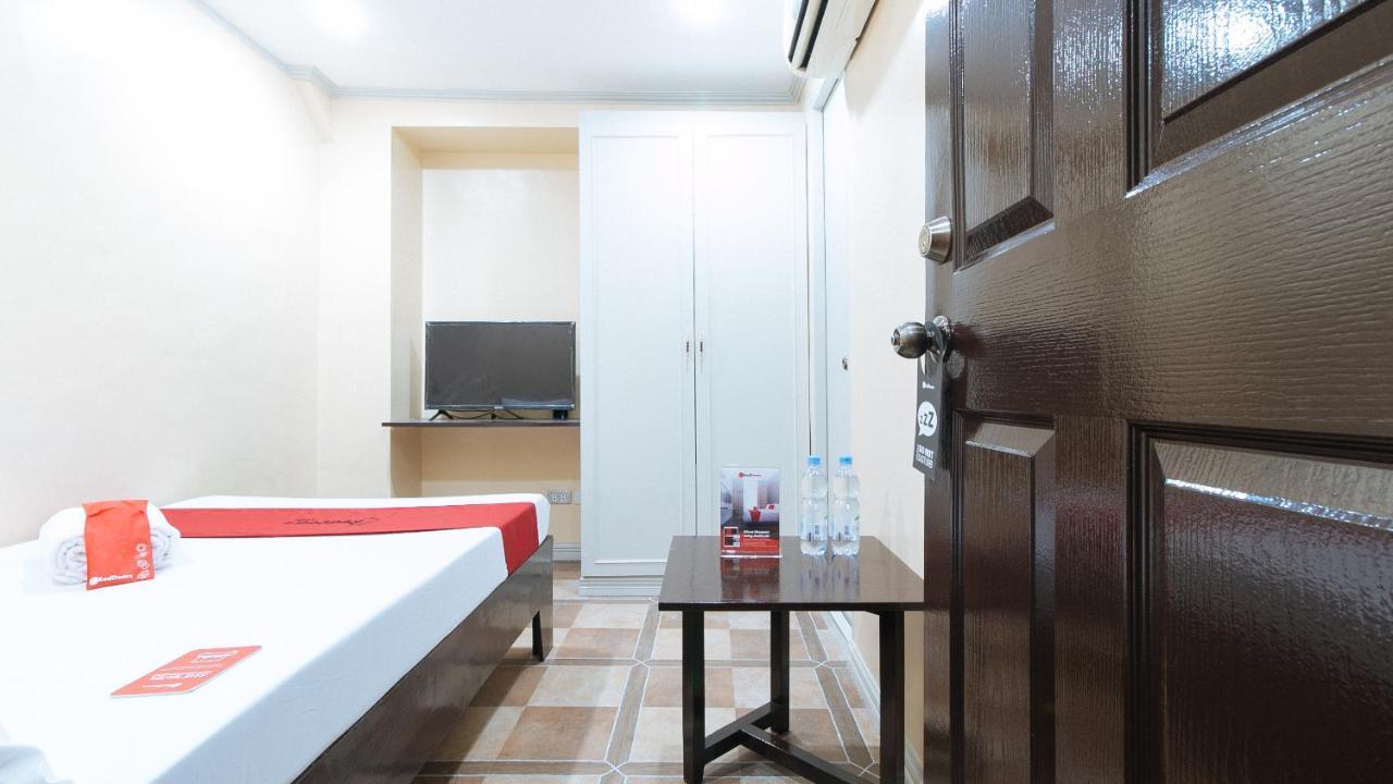 Reddoorz Plus At Canley Residential Pasig City Экстерьер фото