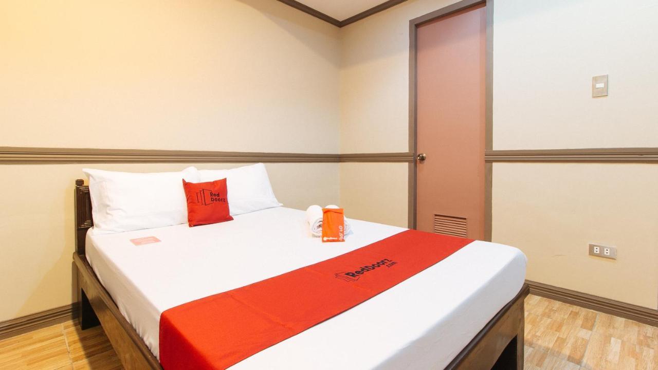 Reddoorz Plus At Canley Residential Pasig City Экстерьер фото