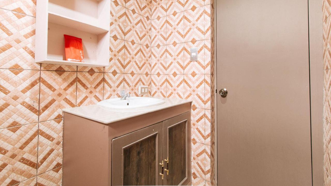Reddoorz Plus At Canley Residential Pasig City Экстерьер фото