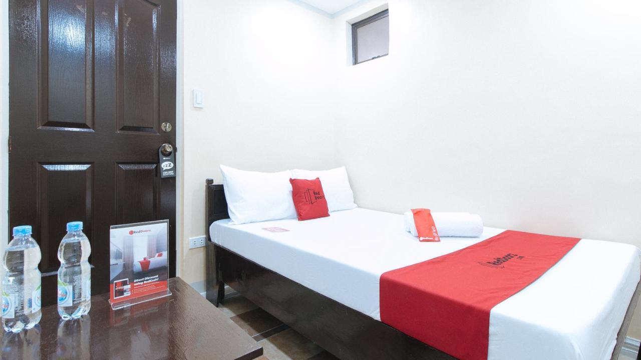 Reddoorz Plus At Canley Residential Pasig City Экстерьер фото