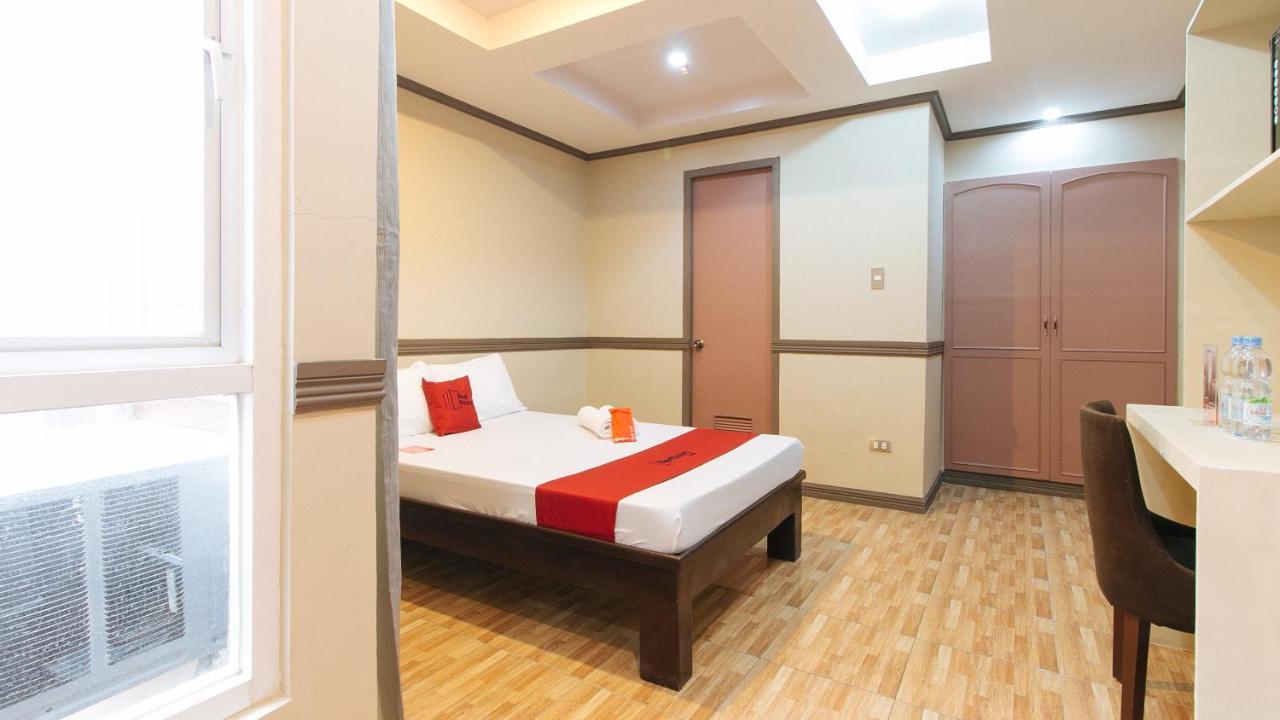 Reddoorz Plus At Canley Residential Pasig City Экстерьер фото
